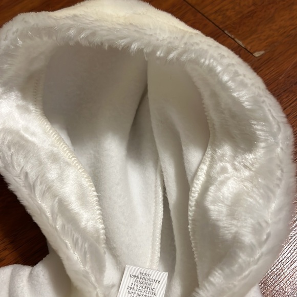 Starting Out Baby White Coat Faux Fur Hoodie Rosettes Velcro Closure 3M NWOT - Picture 9 of 10